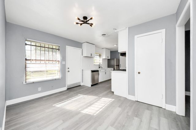 5606 Elmlawn Drive, Houston, TX 77033