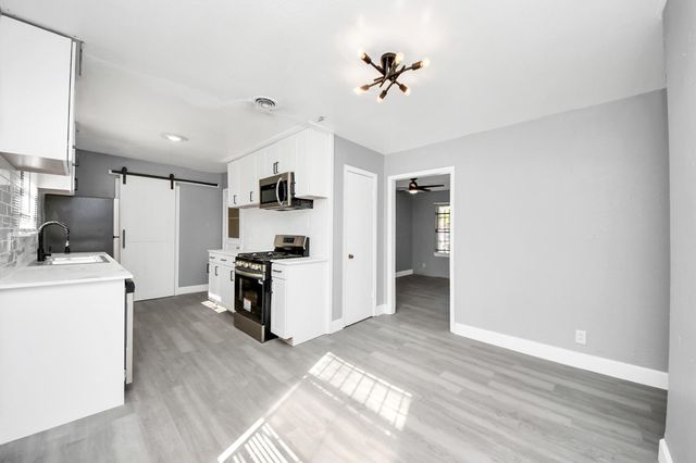 5606 Elmlawn Drive, Houston, TX 77033