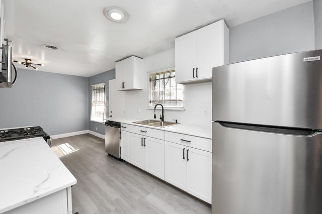 5606 Elmlawn Drive, Houston, TX 77033