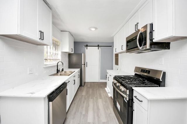 5606 Elmlawn Drive, Houston, TX 77033