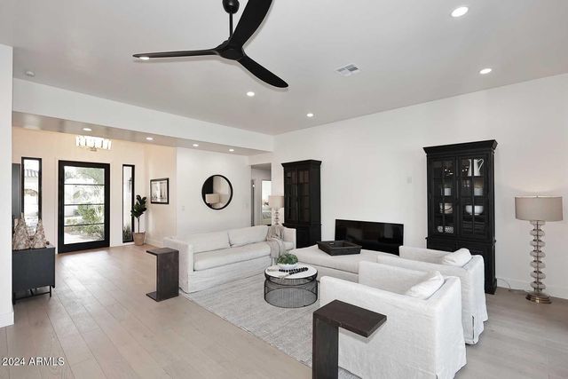 7330 E LAS PALMARITAS Drive, Scottsdale, AZ 85258