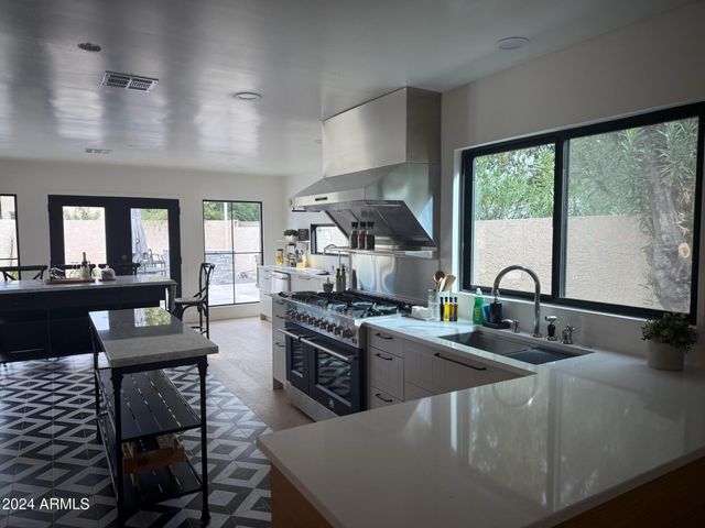 7330 E LAS PALMARITAS Drive, Scottsdale, AZ 85258