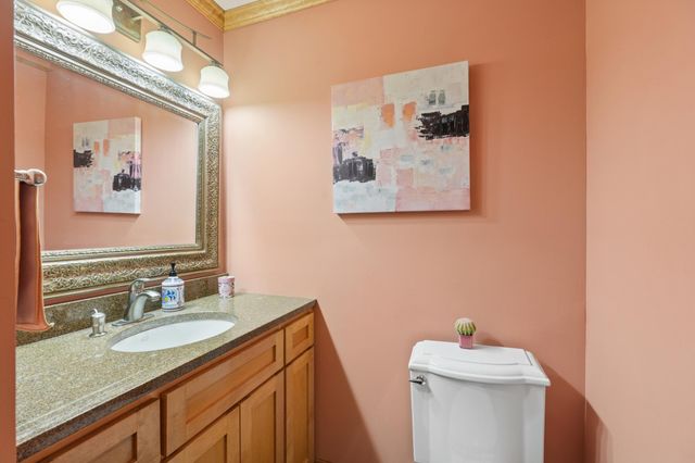 18751 Knollwood Circle, Lakeville, MN 55044