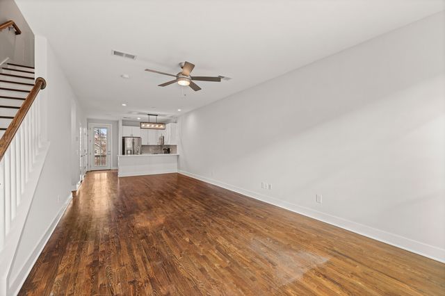 207 Porter Village Cir, Nashville, TN 37206