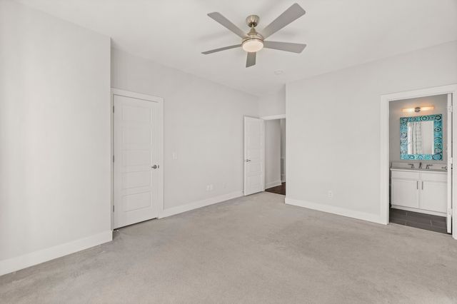 207 Porter Village Cir, Nashville, TN 37206