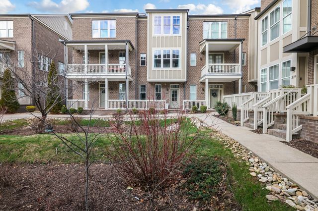 207 Porter Village Cir, Nashville, TN 37206