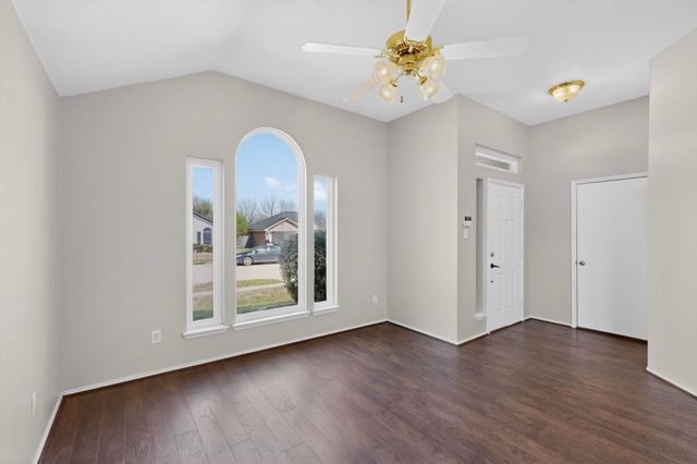 1025 Caleb Street, Burleson, TX 76028