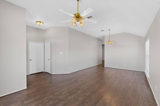 1025 Caleb Street, Burleson, TX 76028