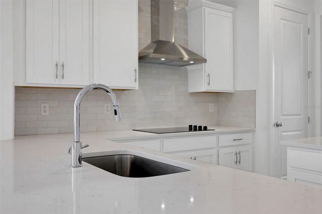 5161 BLANKET FLOWER STREET, Apopka, FL 32712