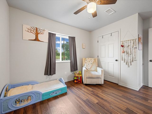 106 Edith Street, Bowie, TX 76230