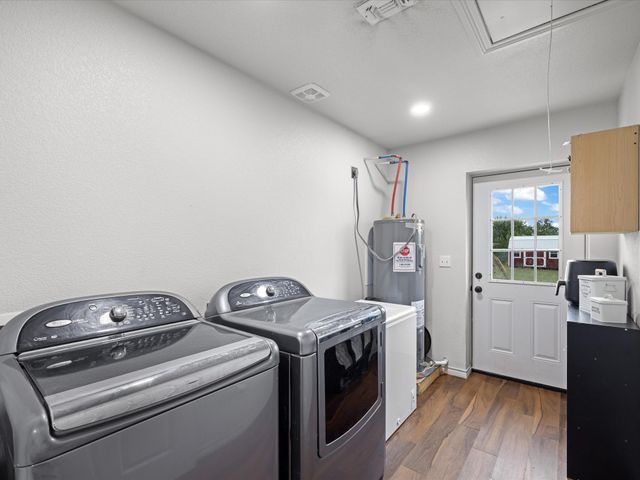 106 Edith Street, Bowie, TX 76230