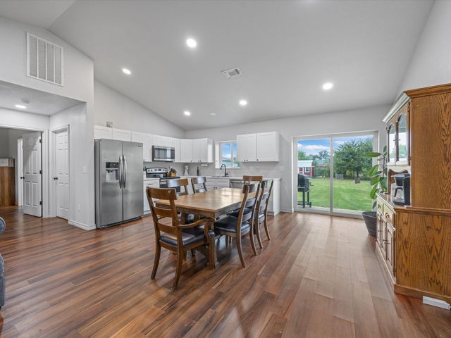 106 Edith Street, Bowie, TX 76230