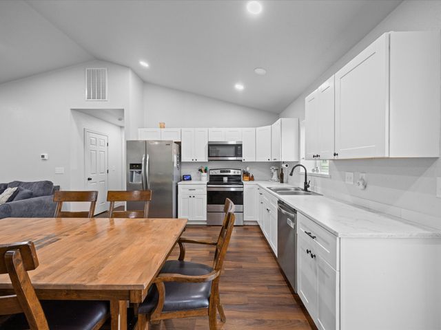 106 Edith Street, Bowie, TX 76230
