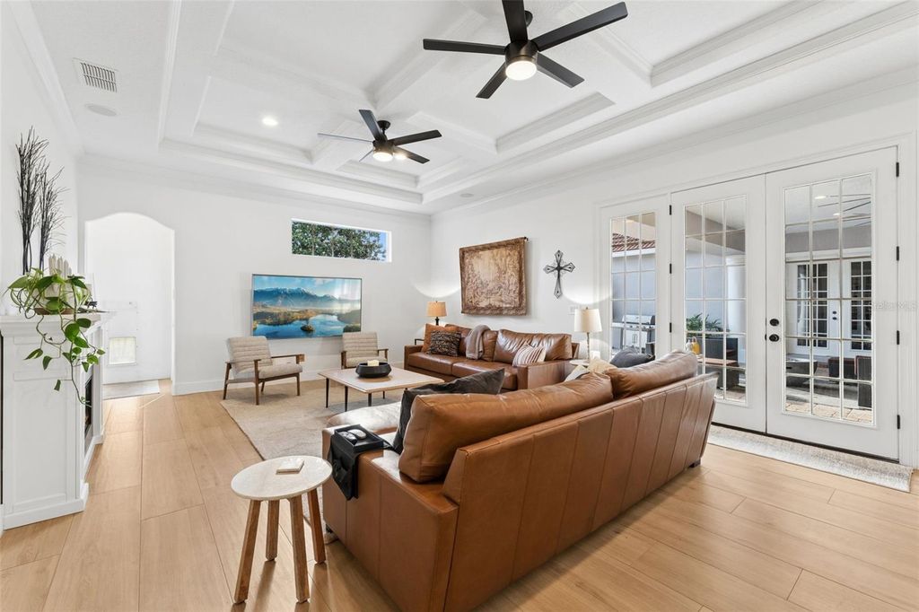 Image 17 of property listing at 5825 OXFORD MOOR BOULEVARD, Windermere, FL 34786