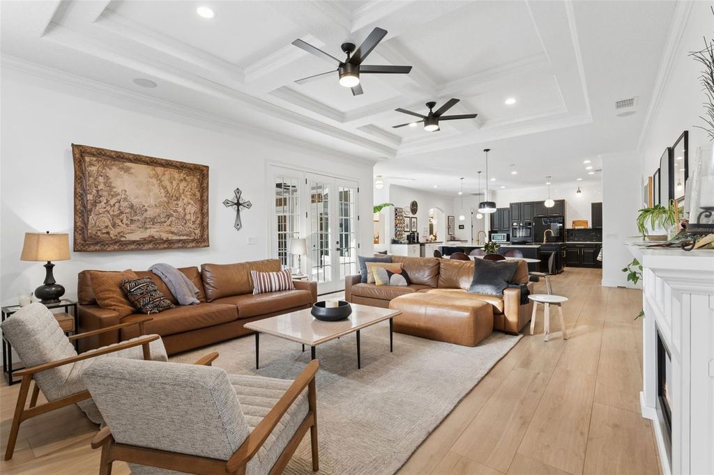 Image 3 of property listing at 5825 OXFORD MOOR BOULEVARD, Windermere, FL 34786