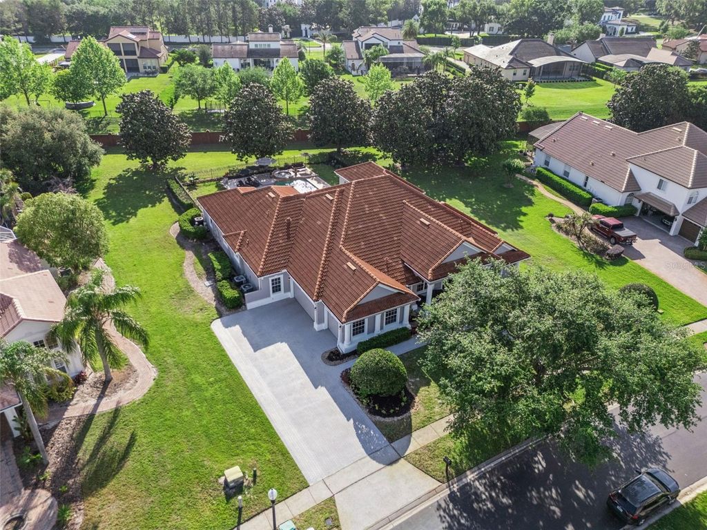 Image 50 of property listing at 5825 OXFORD MOOR BOULEVARD, Windermere, FL 34786