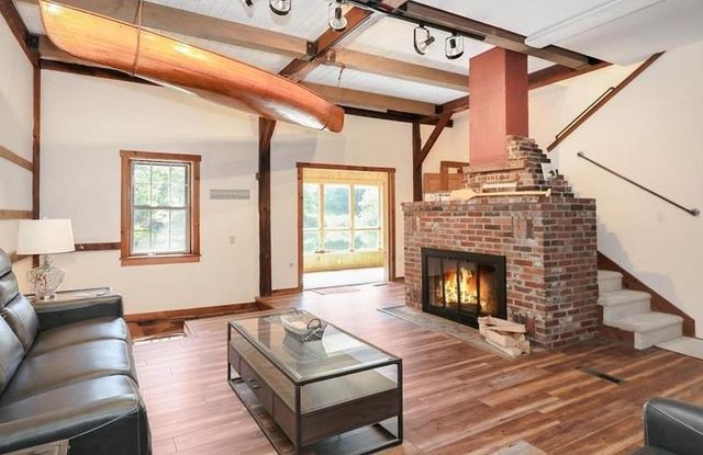 30 Riverside Drive, Ashland, NH 03217