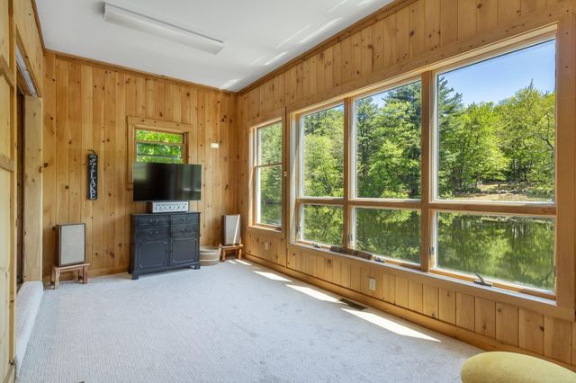30 Riverside Drive, Ashland, NH 03217