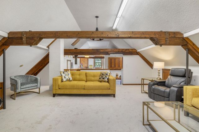 30 Riverside Drive, Ashland, NH 03217