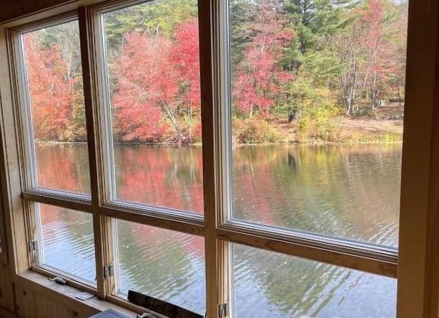 30 Riverside Drive, Ashland, NH 03217