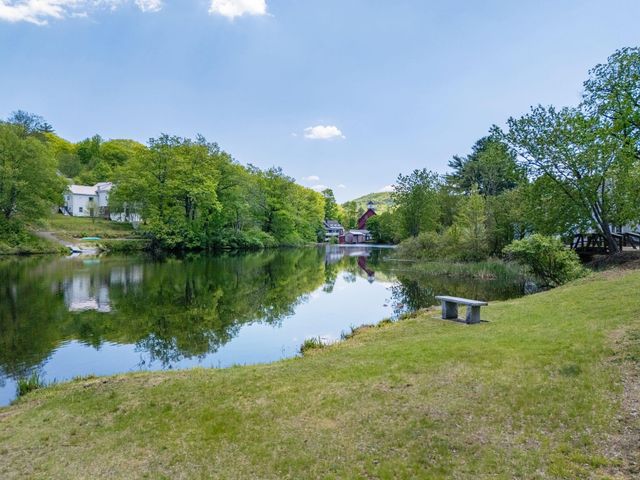 30 Riverside Drive, Ashland, NH 03217