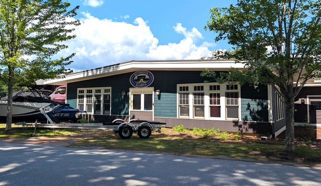 30 Riverside Drive, Ashland, NH 03217
