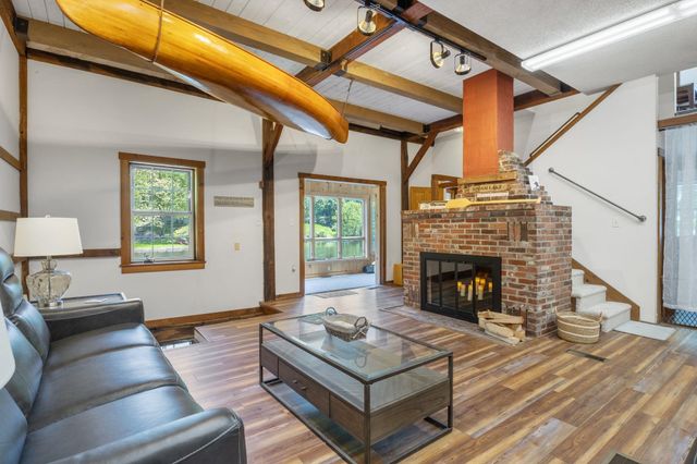 30 Riverside Drive, Ashland, NH 03217