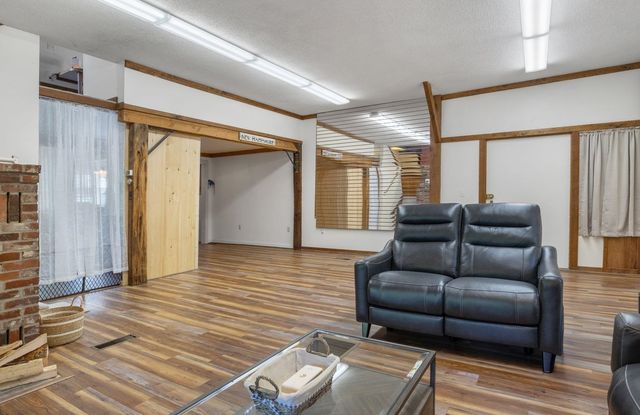 30 Riverside Drive, Ashland, NH 03217