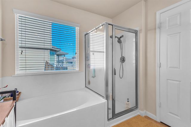 206 Linden LN, San Marcos, TX 78666