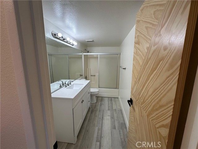 44155 10th, Lancaster, CA 93534