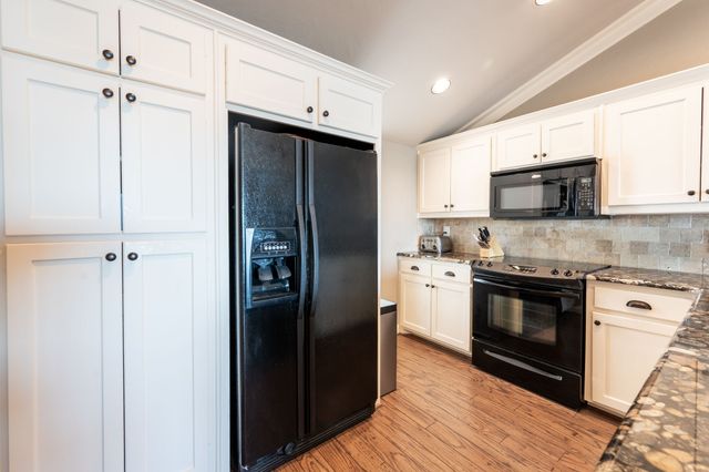 300 Rush Creek Drive B2, Heath, TX 75032