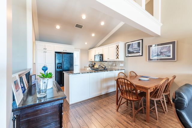 300 Rush Creek Drive B2, Heath, TX 75032