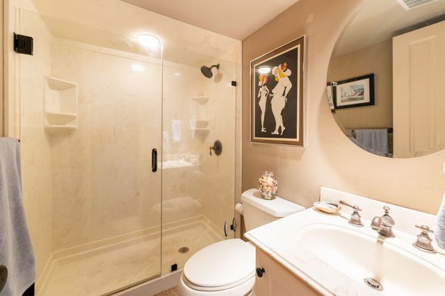 300 Rush Creek Drive B2, Heath, TX 75032
