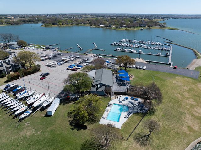 300 Rush Creek Drive B2, Heath, TX 75032