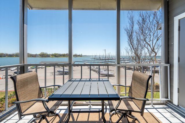 300 Rush Creek Drive B2, Heath, TX 75032