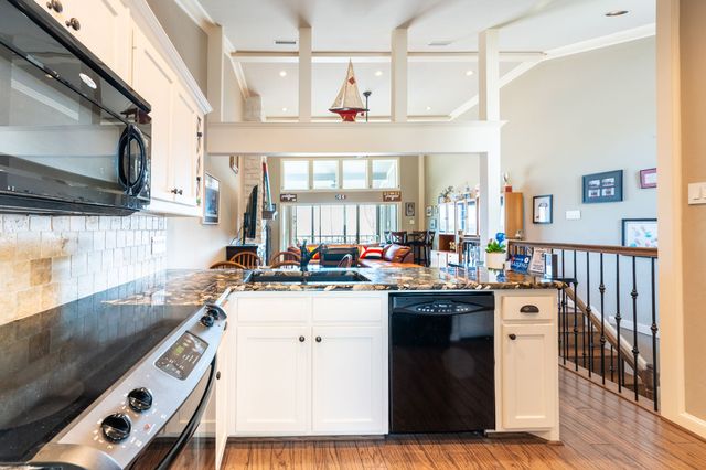 300 Rush Creek Drive B2, Heath, TX 75032