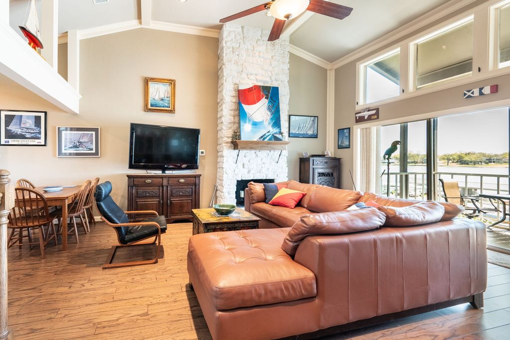 300 Rush Creek Drive B2, Heath, TX 75032