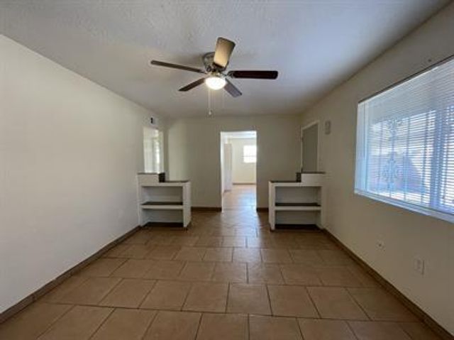 624 Espanola Street SE A-D, Albuquerque, NM 87108
