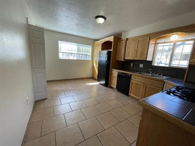 624 Espanola Street SE A-D, Albuquerque, NM 87108