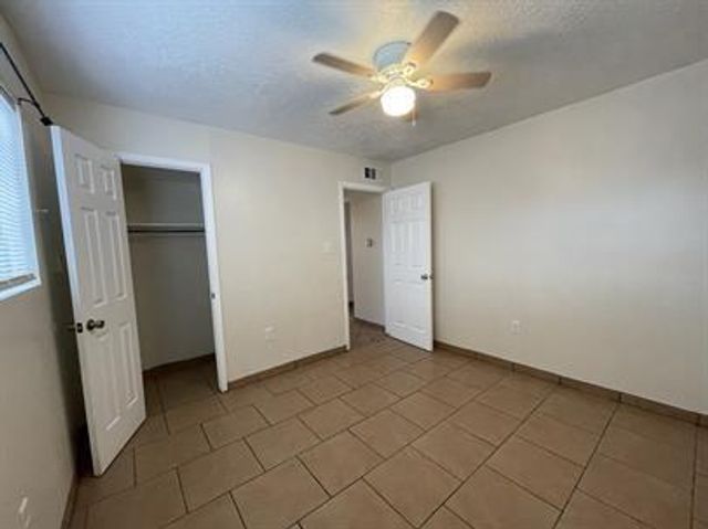 624 Espanola Street SE A-D, Albuquerque, NM 87108