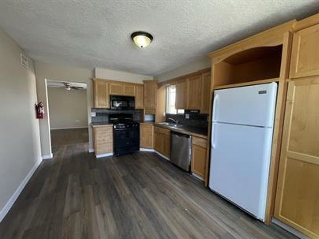 624 Espanola Street SE A-D, Albuquerque, NM 87108