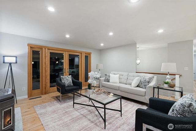 6530 61st Place SE, Snohomish, WA 98290