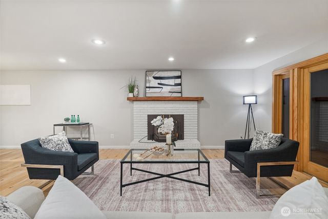 6530 61st Place SE, Snohomish, WA 98290