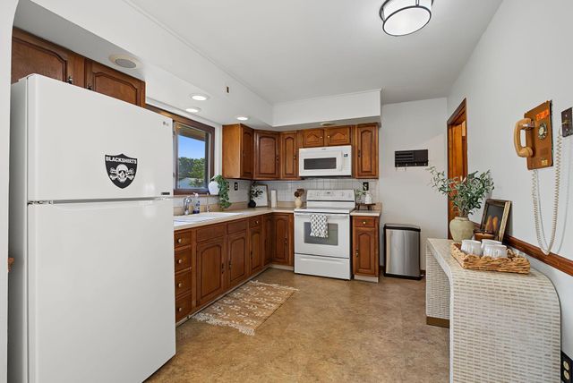 210 Broadway Road, Enon, OH 45323