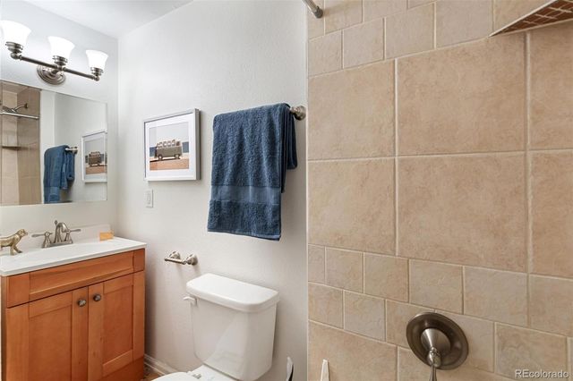 5550 S Lowell Boulevard, Littleton, CO 80123