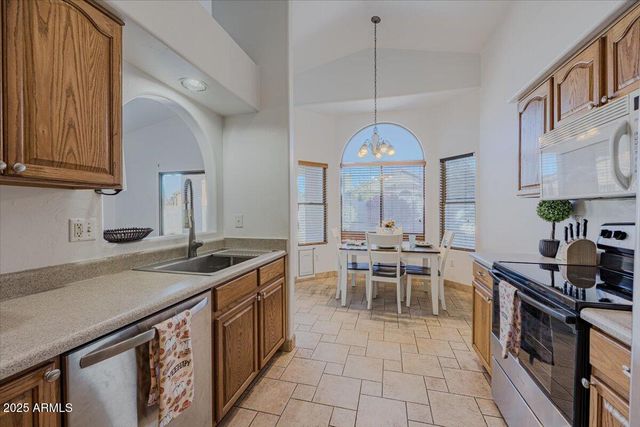 5680 W SHADY GROVE Drive, Tucson, AZ 85742