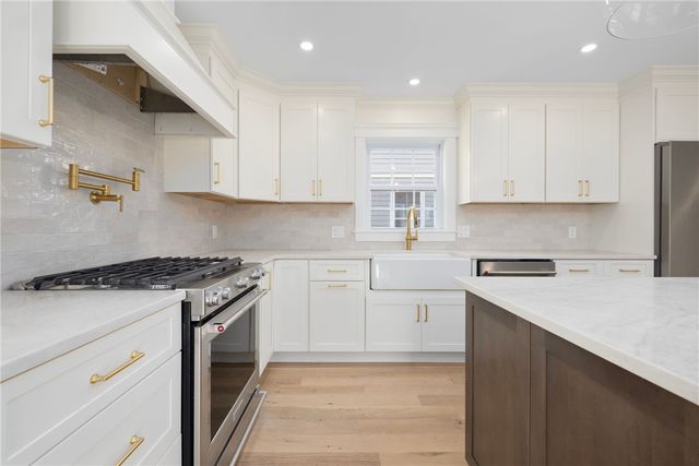 40 Atlantic Street, Newport, RI 02840