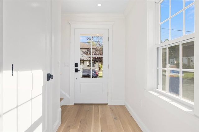 40 Atlantic Street, Newport, RI 02840