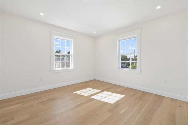 40 Atlantic Street, Newport, RI 02840