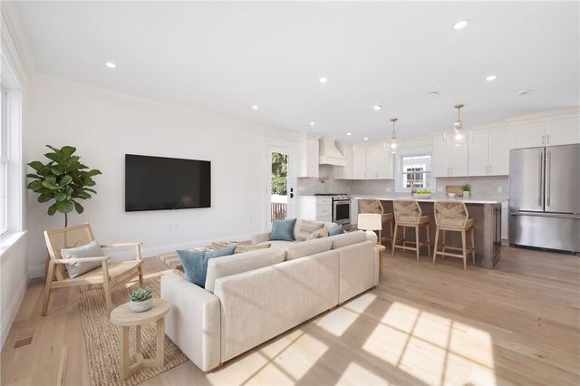 40 Atlantic Street, Newport, RI 02840